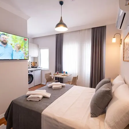 Blue * فتحية